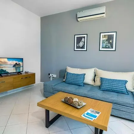 Vila Sleeps 9 Pool Air Con Wifi Kalpaki (Zakynthos)