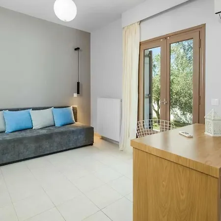 Vila Sleeps 9 Pool Air Con Wifi Kalpaki (Zakynthos)