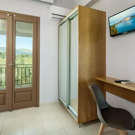 Sleeps 9 Pool Air Con Wifi Vila *